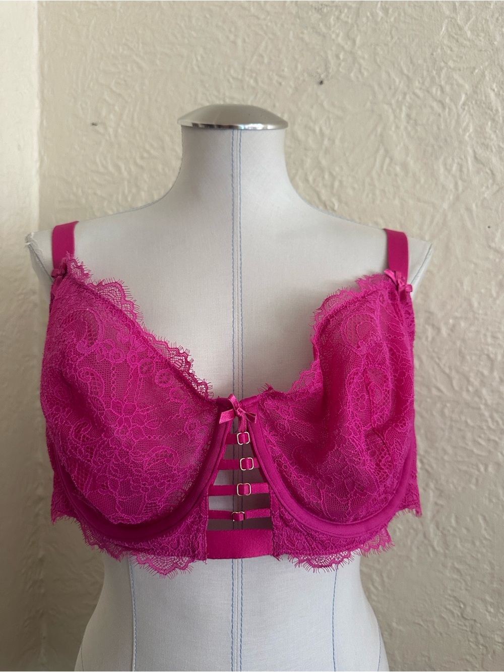 Cacique Lane Bryant Unlined Balconette Gold Buckle Strappy Pink Lace Bra 44D